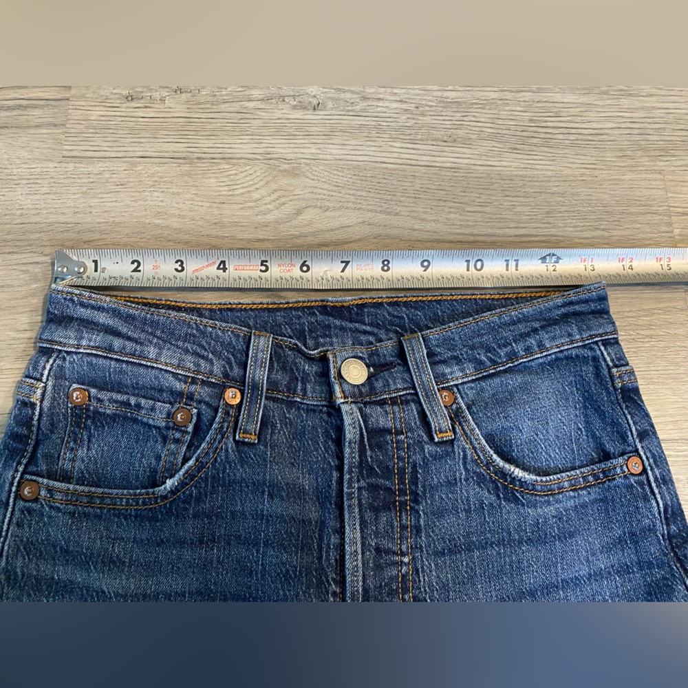 Levis 501 Jeans Women’s 25 X28 Premium Distressed Button Fly Denim Pants Fringe - Picture 6 of 9